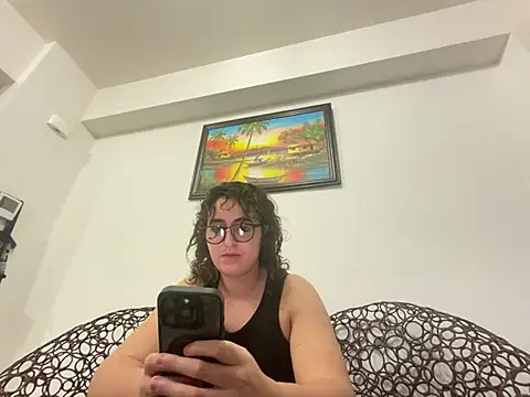 yassiestar online show from March 2026 08:33:01 PM