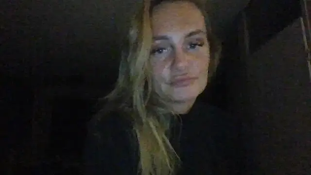 Snapshot of Lisanne30 chatting on February 2026 08:52:01 PM Lisanne30 online show from February 2026 08:52:01 PM