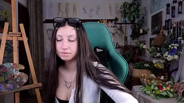 EffieMeowley online show from April 2026 05:55:02 AM