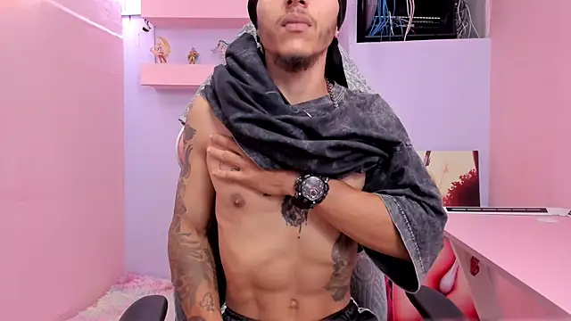 DanteLuxx online show from April 2026 04:49:02 AM