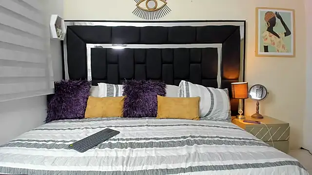 Tiana moon online show from April 2026 02:09:02 AM