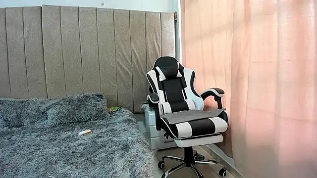 pipe hot04 online show from April 2026 07:58:01 PM