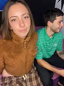 parejahot77 online show from April 2026 04:18:01 AM