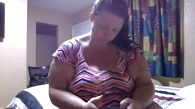 Juciy0420 online show from June 2026 05:58:02 PM