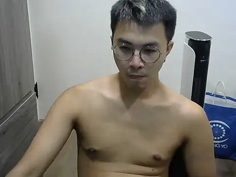silverwolfwoof online show from June 2026 01:12:01 PM