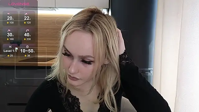 Snapshot of Bella_Villen chatting on May 2026 09:04:01 AM Bella Villen online show from May 2026 09:04:01 AM