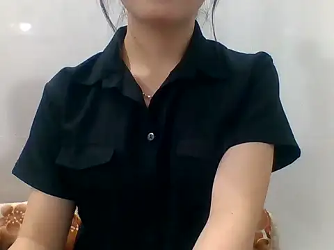 kiraa-007 online show from May 2026 02:55:01 PM