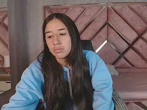 LilyRossi  online show from April 2026 12:41:01 PM