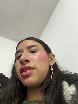 LilyRossi  online show from June 2026 02:33:01 PM