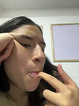 LilyRossi  online show from July 2026 12:52:02 PM