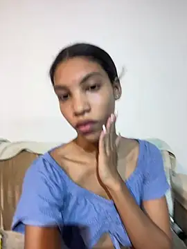 Snapshot of ginevere_20 chatting on July 2026 07:50:02 PM ginevere 20 online show from July 2026 07:50:02 PM