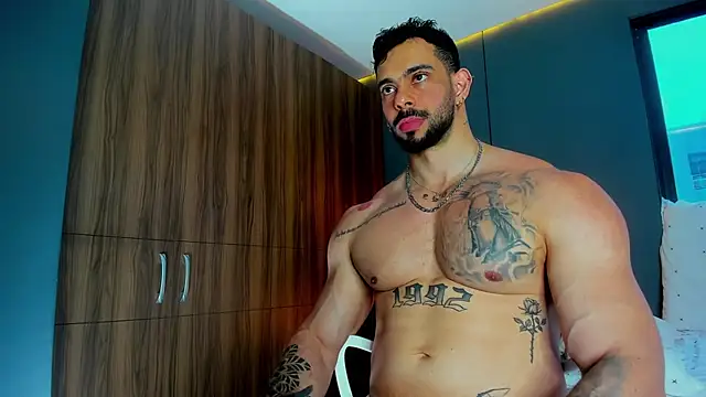 massimo visconti online show from April 2026 04:12:01 PM