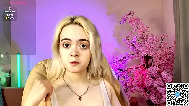 Bambi Bloom online show from March 2026 06:03:02 AM