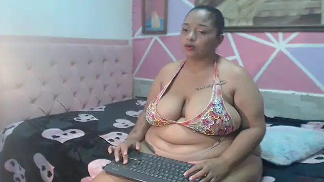 Doll rihana online show from June 2026 06:21:02 PM