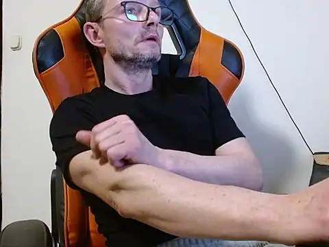 Sokarek online show from March 2026 09:36:02 PM