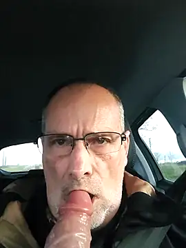 lui8181 online show from March 2026 06:03:01 PM