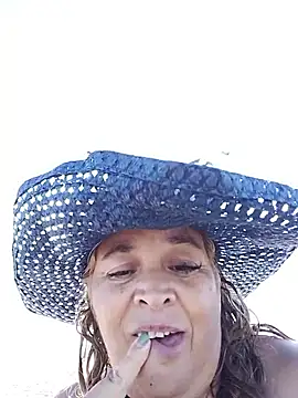 momismilf544 online show from April 2026 06:27:01 PM