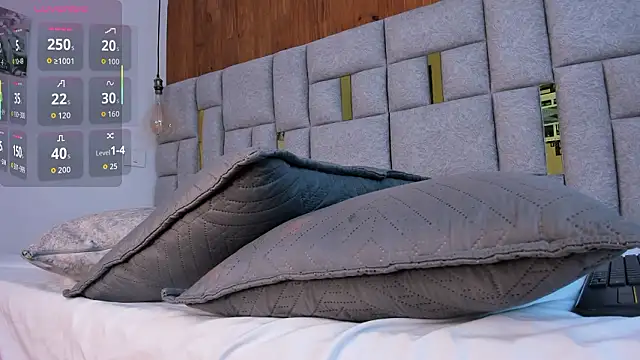 camilaa smith  online show from March 2026 07:31:02 PM