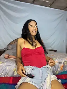 FlorSalvaje  online show from April 2026 01:11:01 AM