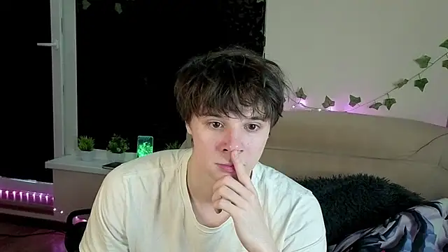 AnthonyCuutie online show from April 2026 07:22:01 AM