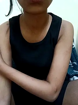 MAYA BED GIRL online show from March 2026 02:44:01 AM