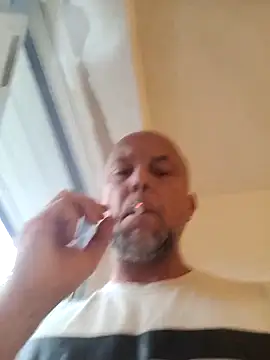 Snapshot of HornyDaddyMuscle chatting on June 2026 08:09:02 PM HornyDaddyMuscle online show from June 2026 08:09:02 PM