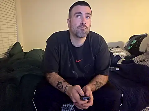 Biggbaddwulf7 online show from February 2026 10:38:01 AM