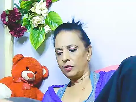 Snapshot of Hot_queen58 chatting on June 2026 03:01:01 AM Hot queen58 online show from June 2026 03:01:01 AM