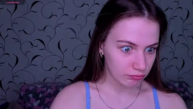 Luxwyverna online show from April 2026 08:59:01 AM