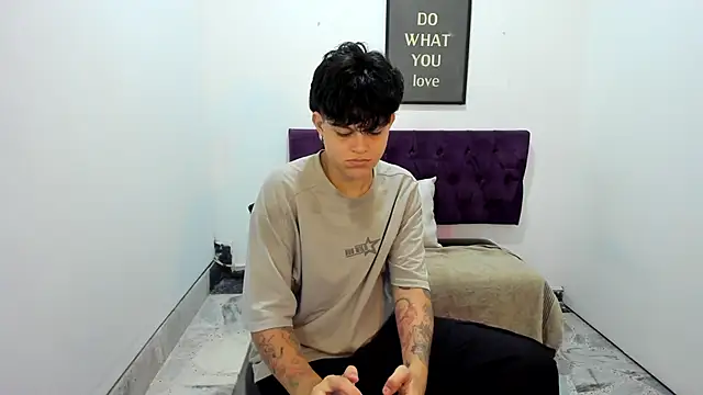 Snapshot of TomBoy_Natali chatting on May 2026 10:26:01 PM TomBoy Natali online show from May 2026 10:26:01 PM