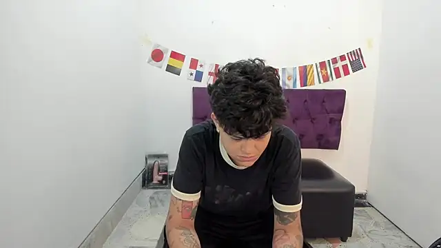Snapshot of TomBoy_Natali chatting on June 2026 11:46:02 AM TomBoy Natali online show from June 2026 11:46:02 AM