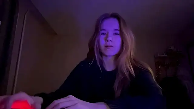 LeomaJee online show from April 2026 06:05:01 PM