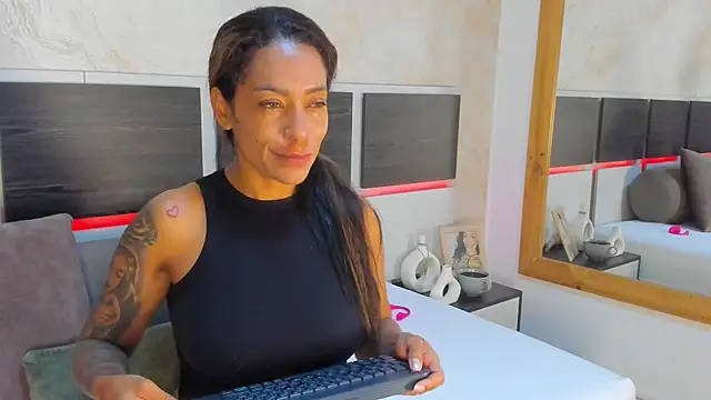 Natalia Cruzz online show from March 2026 06:09:02 PM