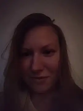 August Shine online show from April 2026 06:12:01 PM