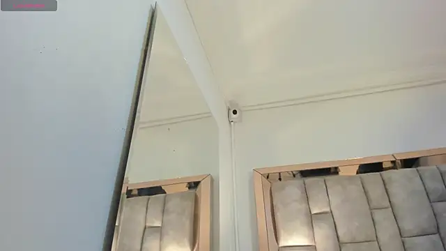 Titan Moreno  online show from April 2026 12:10:01 PM