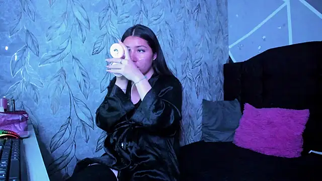 eilen pink online show from April 2026 01:15:02 PM