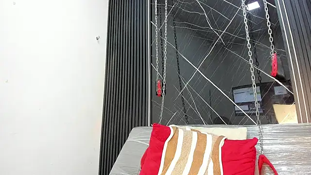 Megan Duskk online show from April 2026 07:58:01 PM