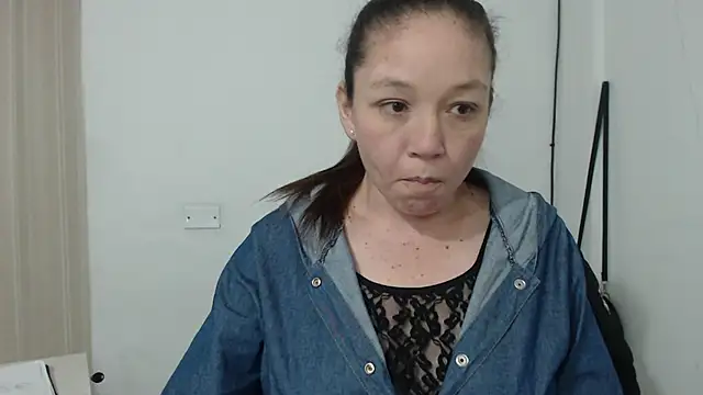 Snapshot of Eliane_cooper21 chatting on August 2026 04:48:01 AM Eliane cooper21 online show from August 2026 04:48:01 AM