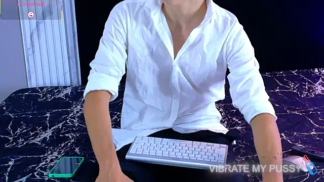 Snapshot of Danteandviolete_cr chatting on May 2026 11:37:01 AM Danteandviolete cr online show from May 2026 11:37:01 AM