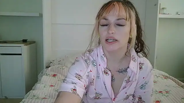 Snapshot of nyxiejinx chatting on May 2026 10:23:02 AM nyxiejinx online show from May 2026 10:23:02 AM