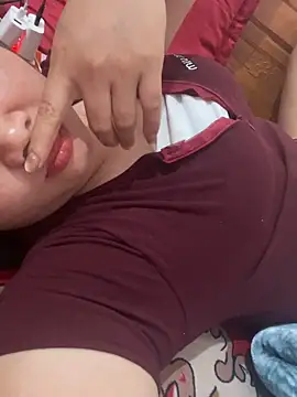 Snapshot of E-ll-A01 chatting on March 2026 02:12:02 PM E-ll-A01 online show from March 2026 02:12:02 PM