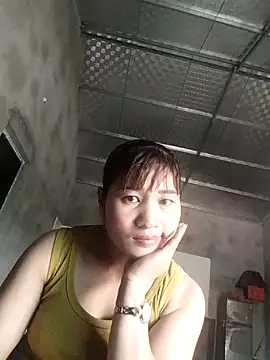 Lilinn  online show from April 2026 04:38:02 AM