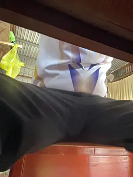 hoang15075 online show from April 2026 12:59:01 AM