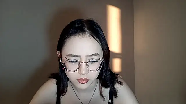 SolvedGlobe online show from March 2026 02:12:01 PM