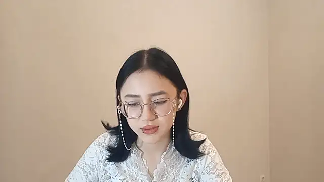 SolvedGlobe online show from April 2026 02:11:01 PM