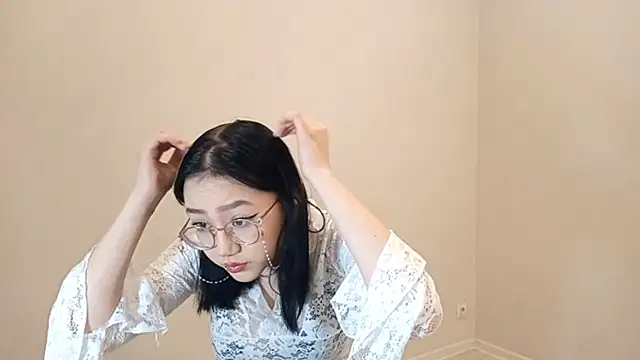 SolvedGlobe online show from April 2026 02:11:01 PM