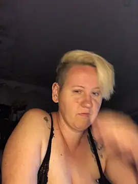 SofiaAmour online show from June 2026 06:33:01 PM