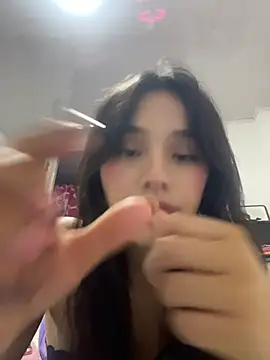 Mia-villalobos online show from June 2026 02:21:01 AM