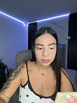 Lisabrown 23 online show from April 2026 11:39:02 PM