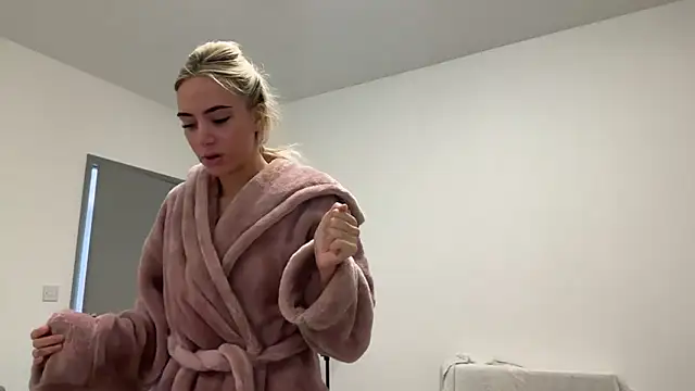 Naughtyblondex online show from April 2026 12:03:02 PM